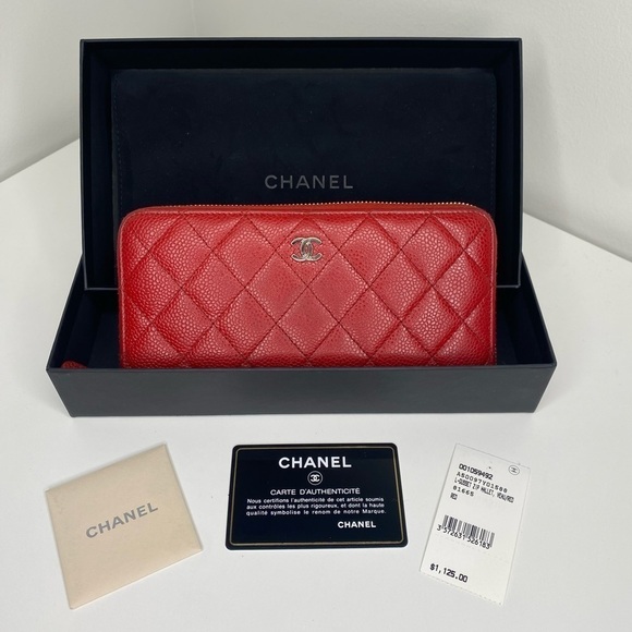 Chanel L-Gusset Zip WalletRed Quilted Caviar EUC with Tags
